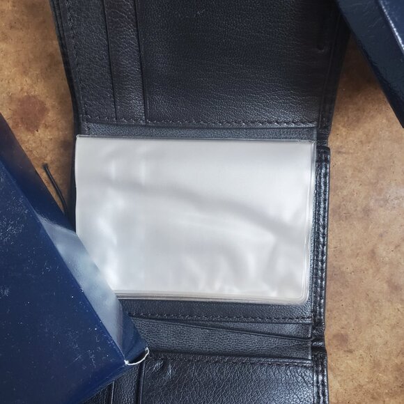 CHRISTIAN LEATHER WALLETS - Picture 7 of 8